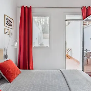 Stylish With Terrace For Couple Or Family , Barcelona Spain